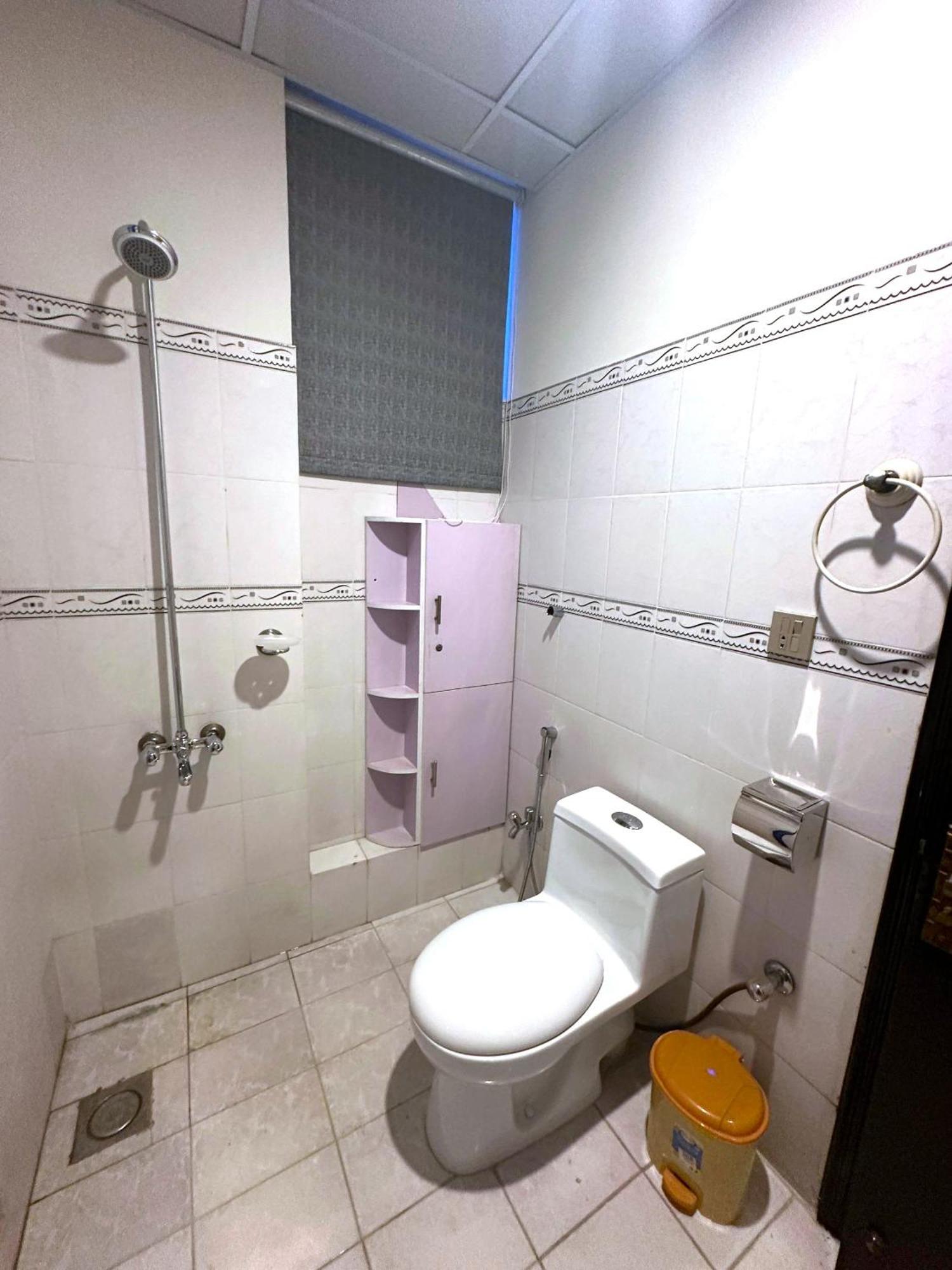 Luxury Apartment In Dha Phase 8, Near Allama Iqbal International Airport Лахор Екстериор снимка
